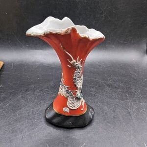 Elegant Red Dragon Vase